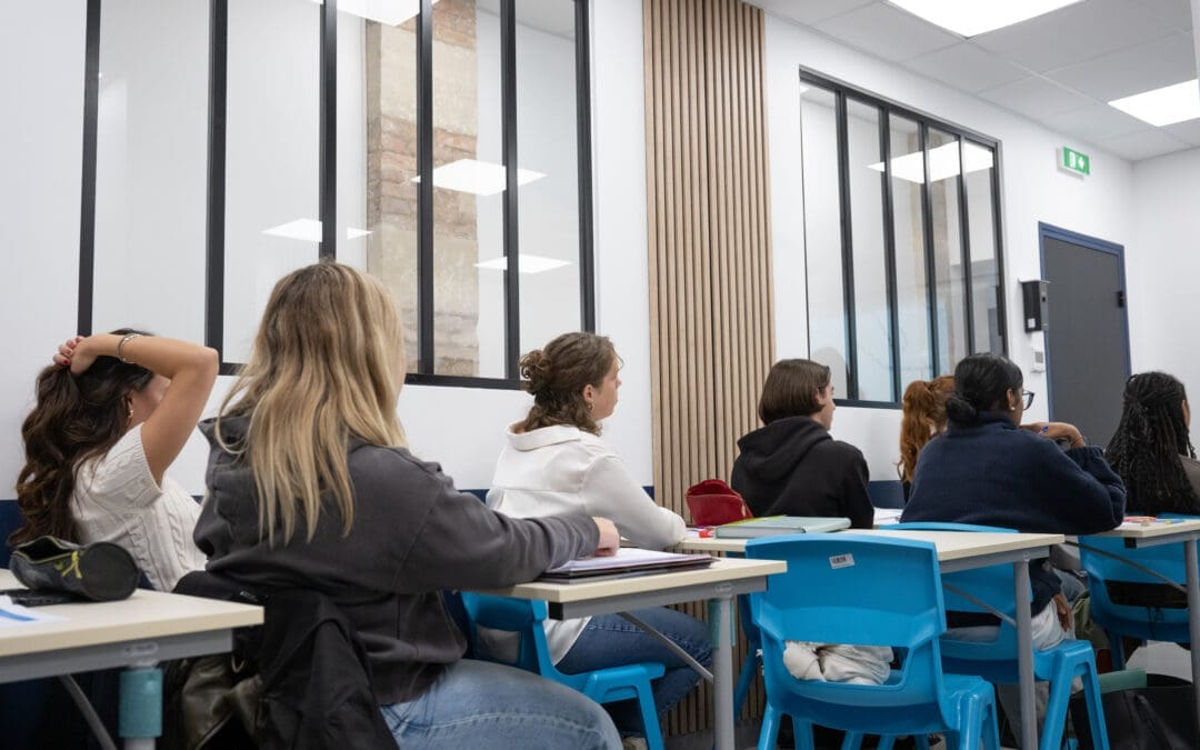 Pré-rentrée PASS/LAS : pourquoi combiner tutorat public et prépa privée maximise vos chances
